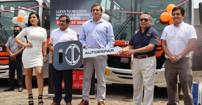 Hino Perú junto al concesionario Autoespar entregan importante flota de buses a Transnasa