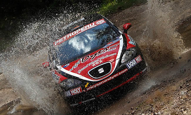 Yazmín Dyer en el Rally FIA-Nacam