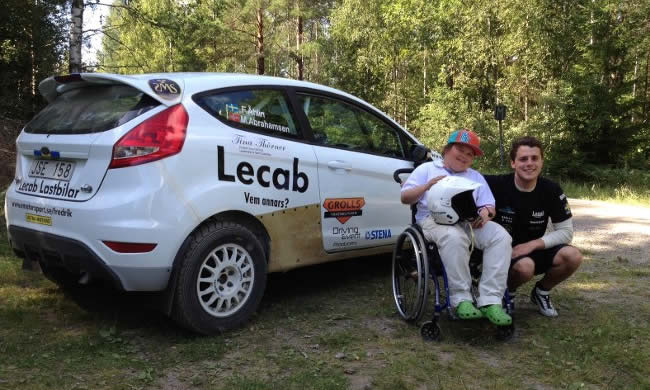 Ahlin hace realidad un  sueño a un niño enfermo