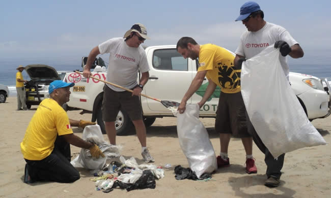 Toyota del Perú  realizó  operativo “Limpieza Dakar 2012”