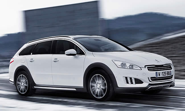 Peugeot, con tres modelos, venderá 33,500 híbridos en 2013
