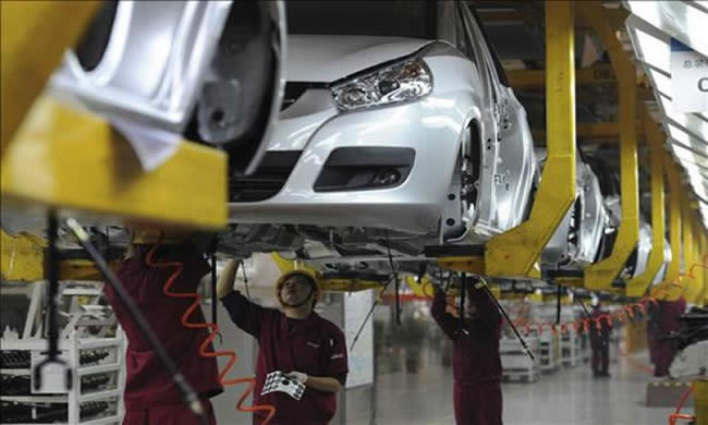 Fabricantes de autos prevén vender 20 millones de unidades en China en 2012