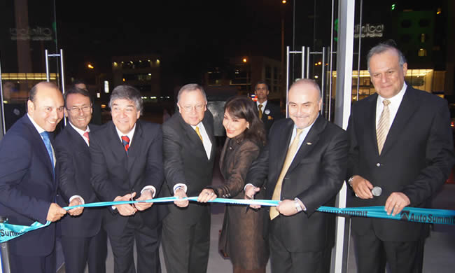 Auto Summit,  retail automotriz líder en chile incursiona en el Perú