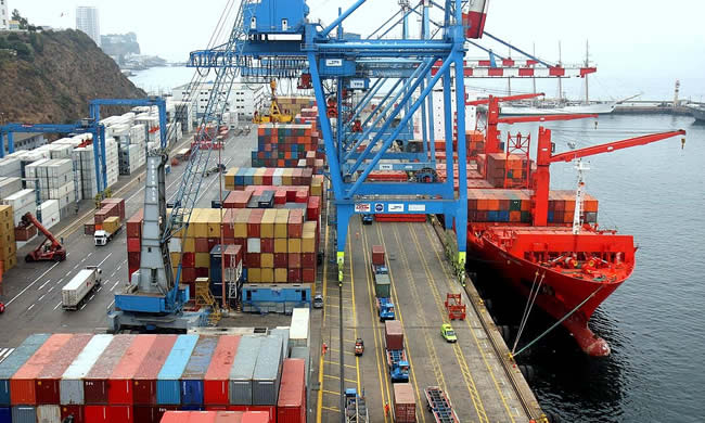 China prevé un aumento anual 10% en comercio, mecánica y electrónica