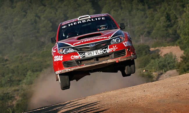 Nicolás Fuchs cerró el tercer día en el 1er lugar del  Rally Acrópolis Grecia 2012