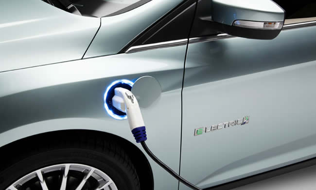 Experto asegura que los coches eléctricos nunca destacarán en el mercado