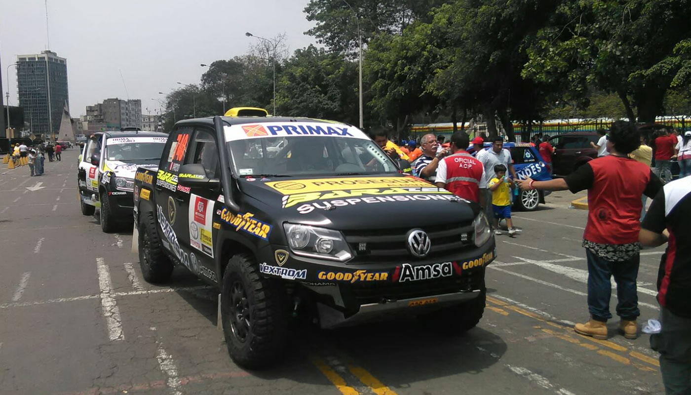 ¿Cómo se comunican los pilotos en Caminos del Inca?