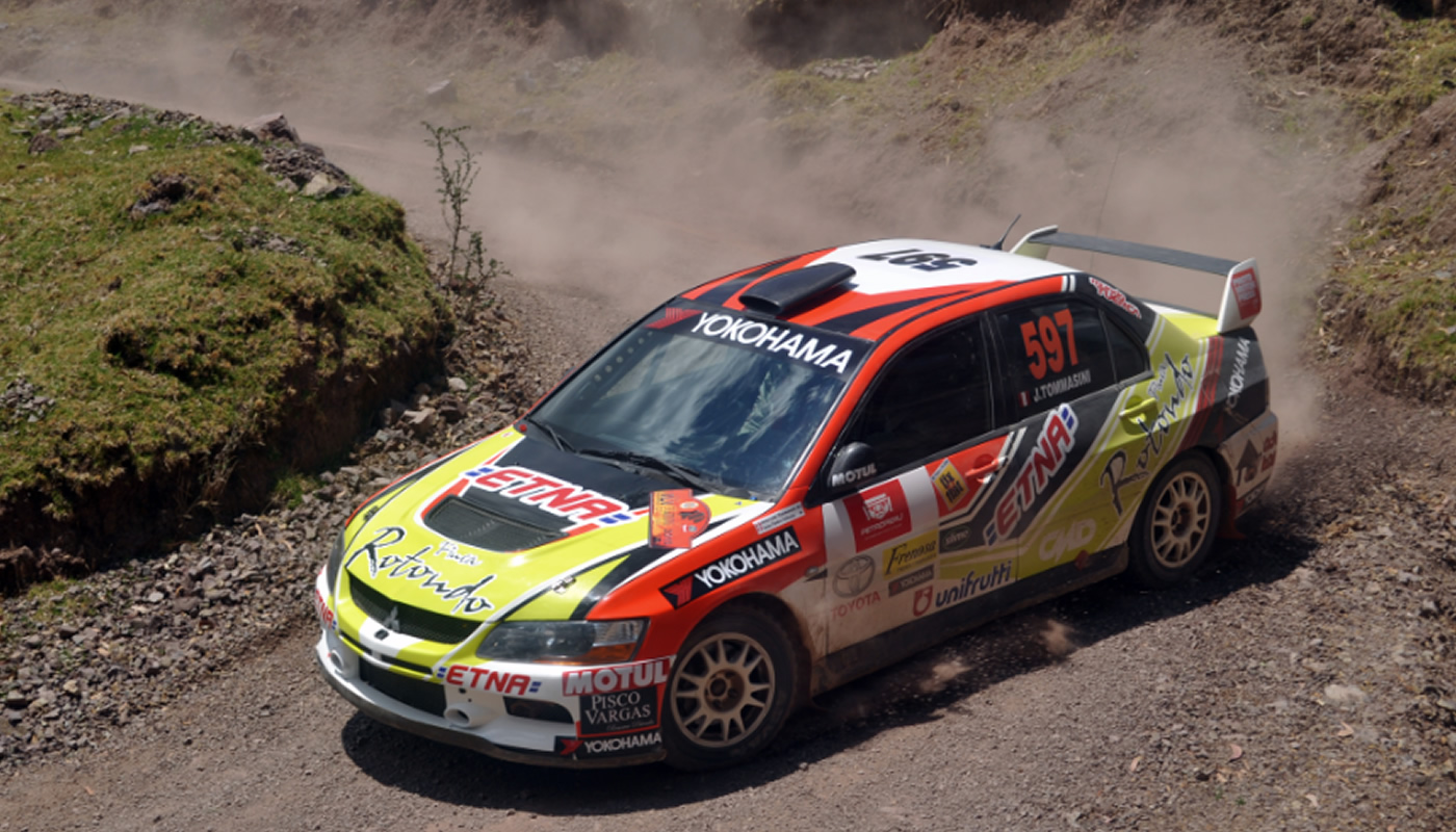 Antes de iniciar el último especial del día, N4, CAM y S2000