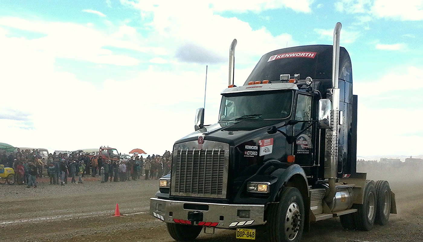 Kenworth conquistó el 1er lugar en la carrera de tracto camiones en Vicco 2015.