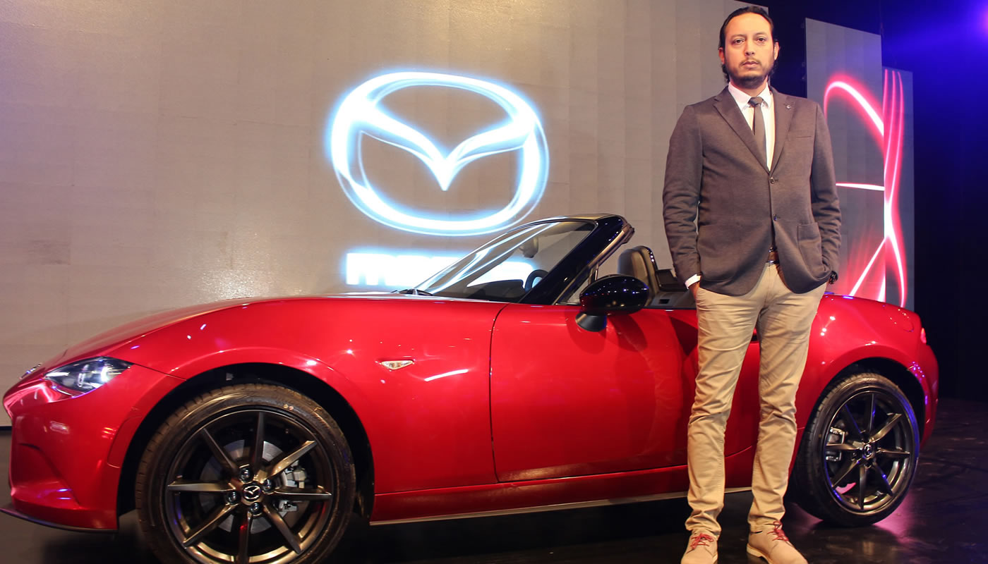 Lanzamiento de MX-5 de Mazda