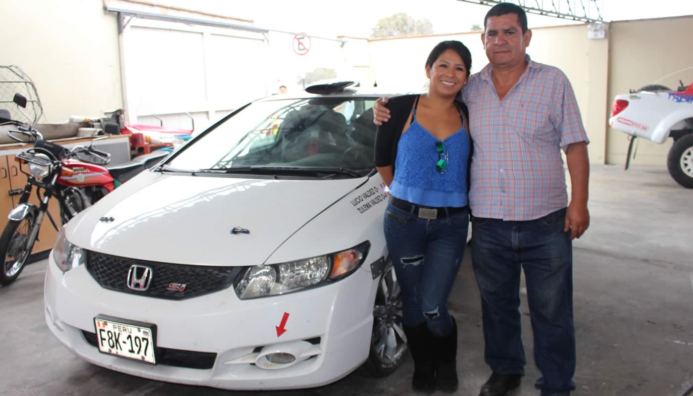 Zulema Valdez, la copiloto de Huanta que junto a su padre participarán en Caminos del Inca