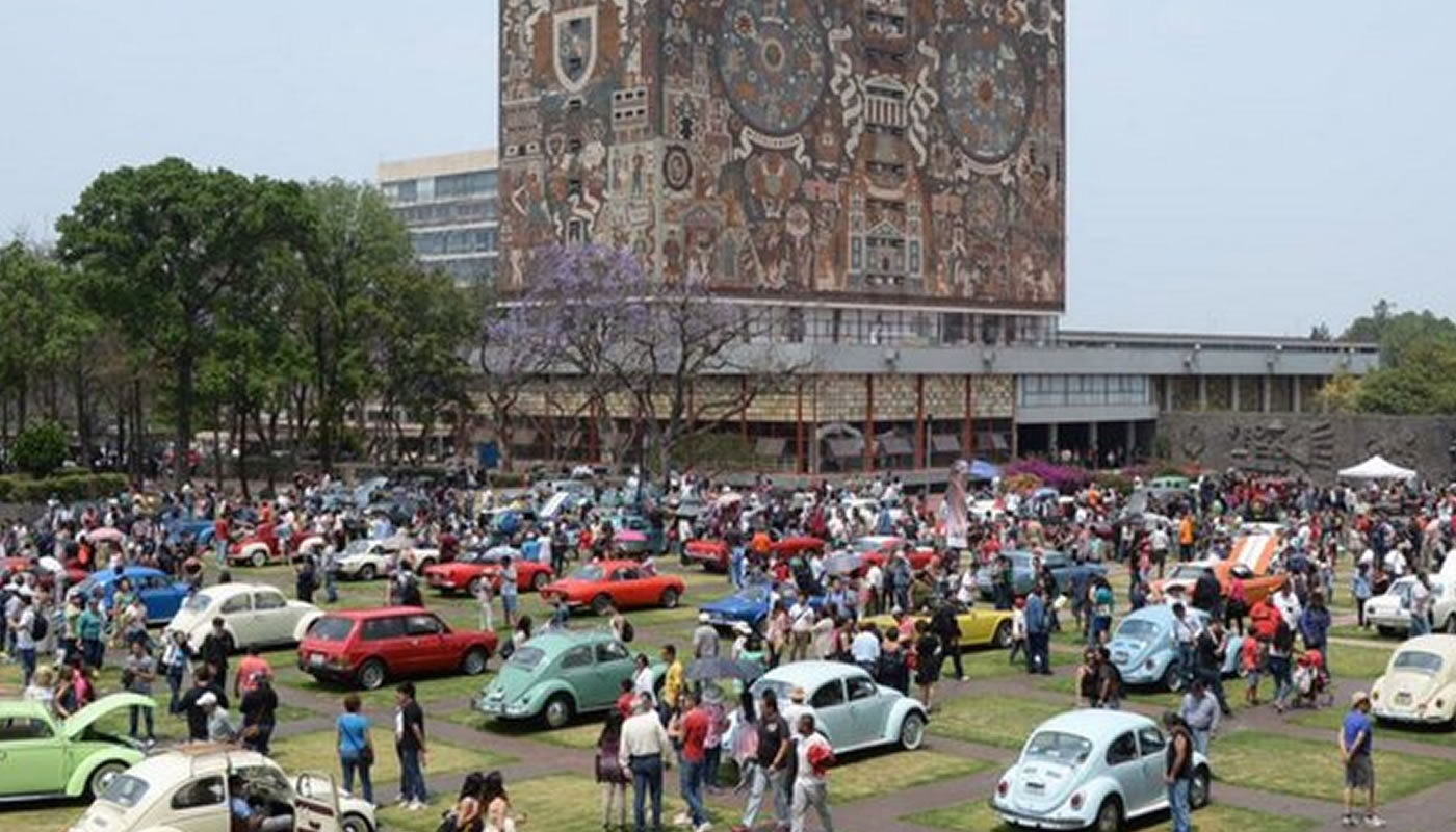 México: Más de 150 autos autos clásicos en la UNAM