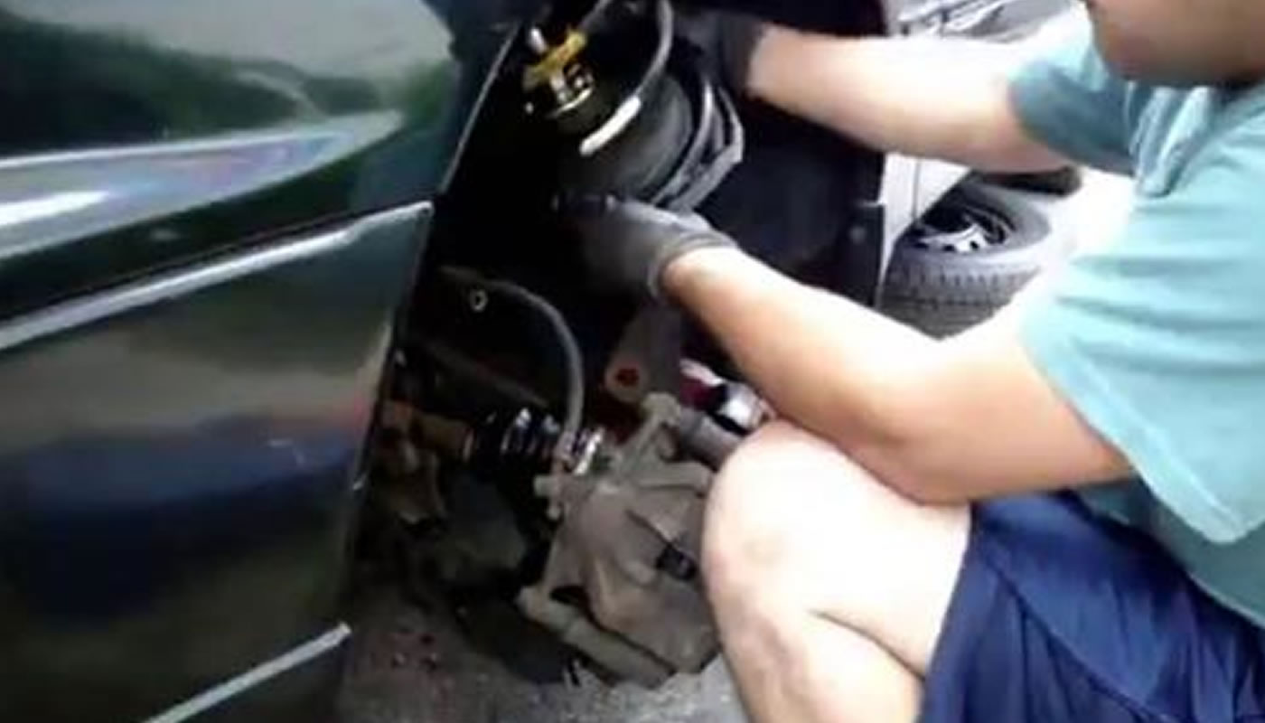 ¿Cómo saber cuándo cambiar los amortiguadores?