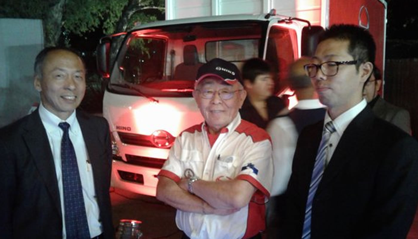 Yoshimasa Sugawara presente en lanzamiento de camiones en Argentina