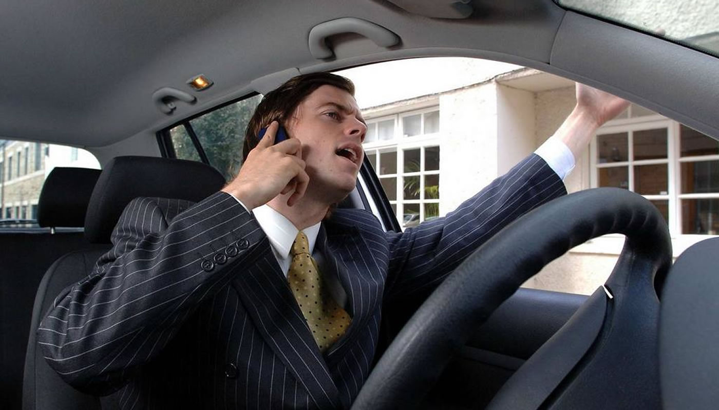 Seguridad al volante: Mayores de edad