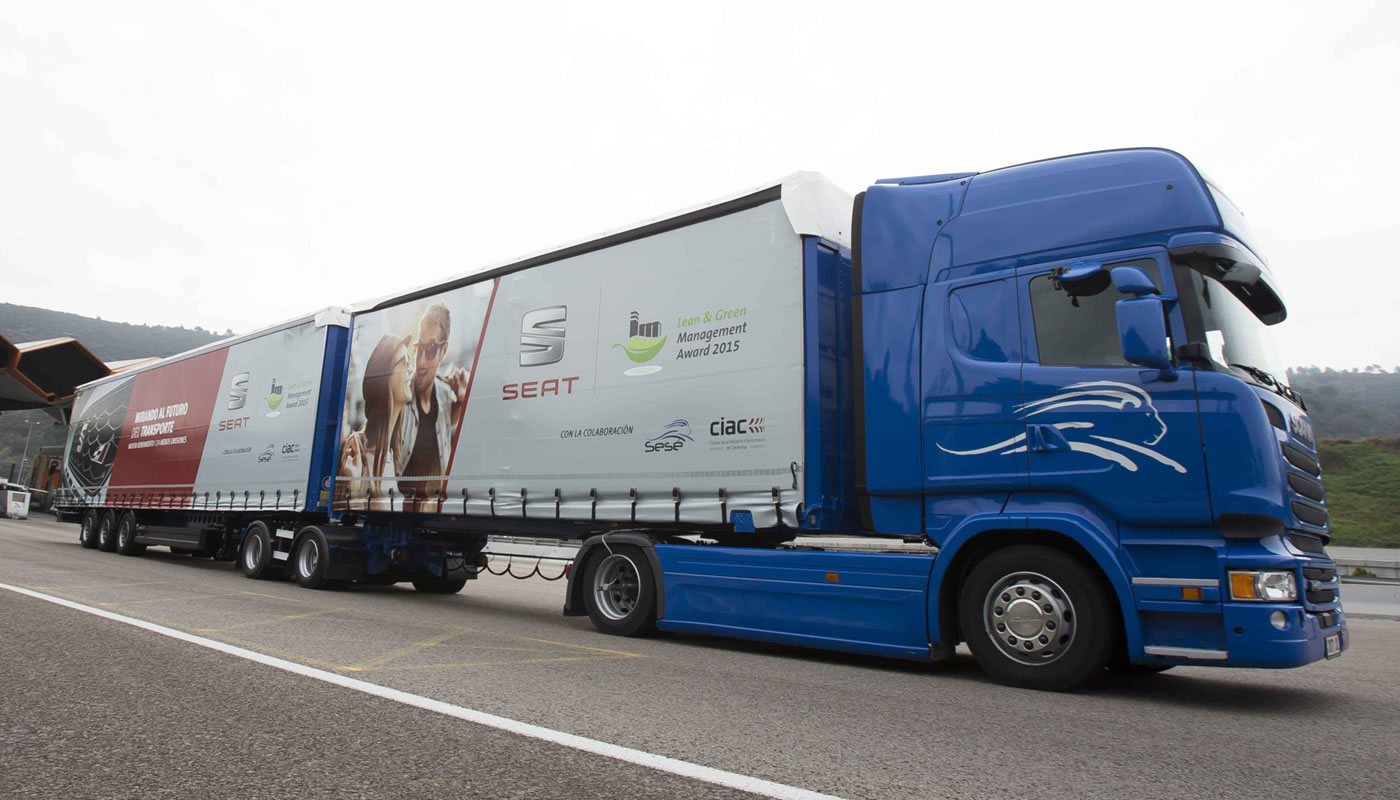 Megacamiones ya circulan en España