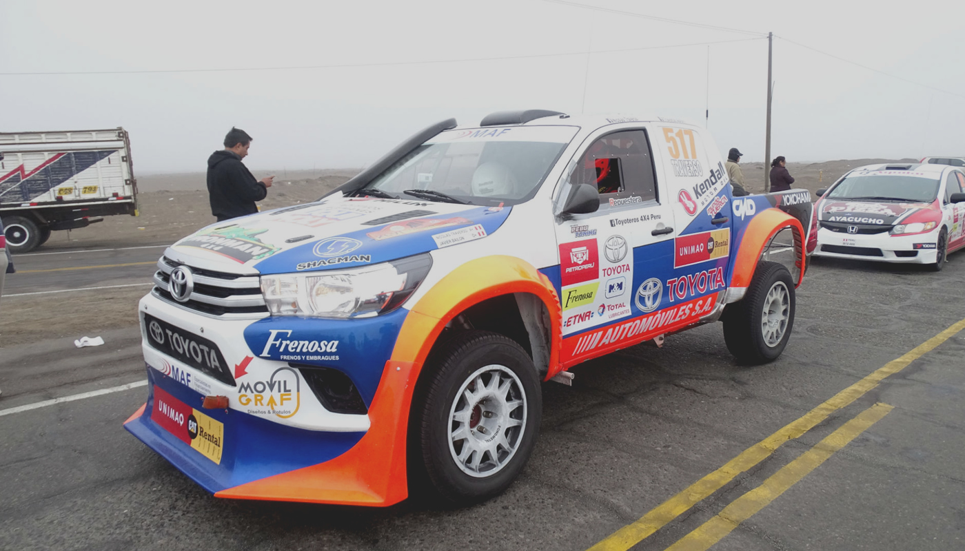 El caballero de la ruta no desentona