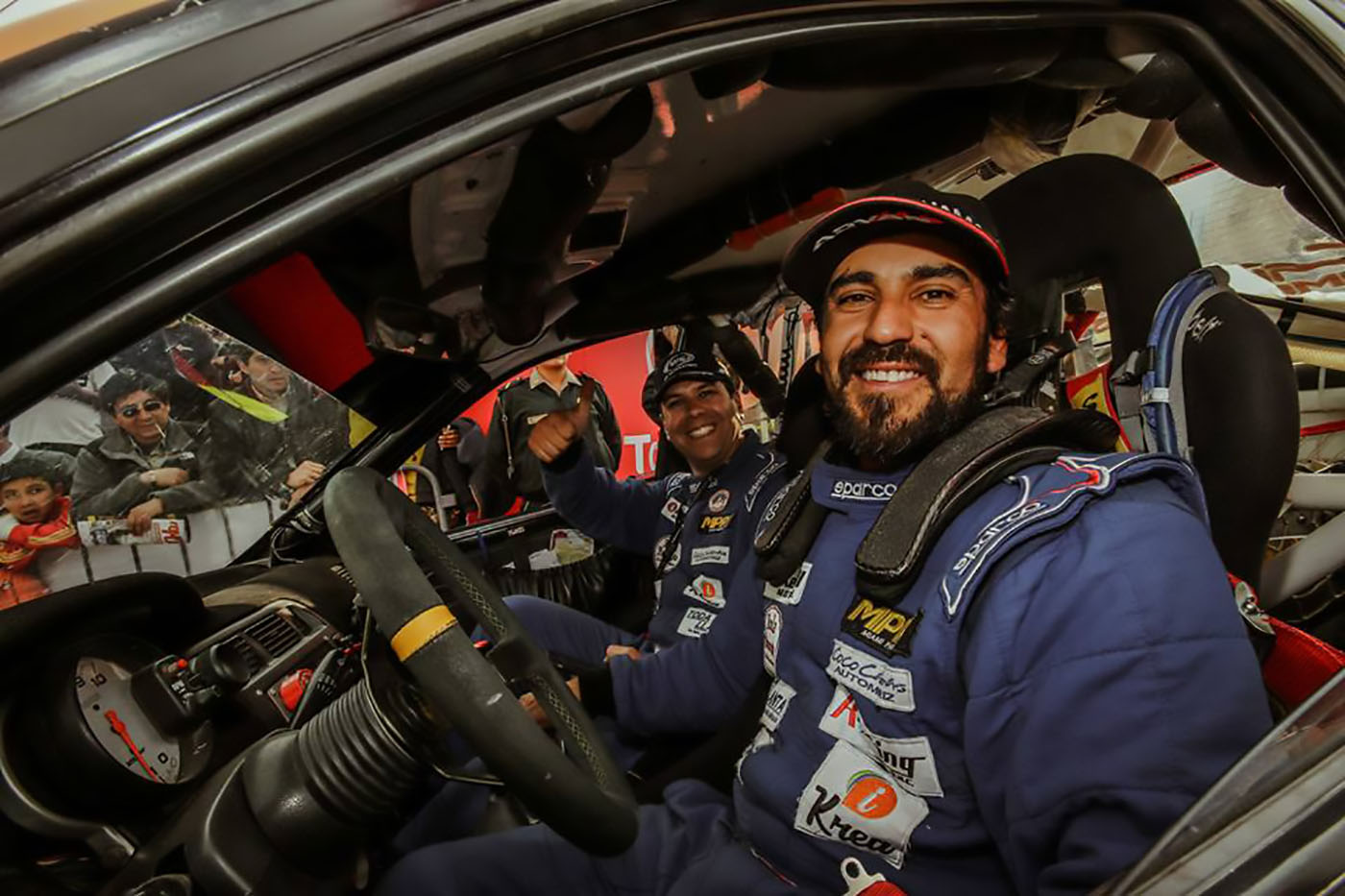Cárdenas y Hart luchan por la Copa Nicky Alzamora