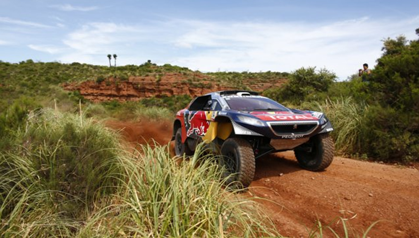 Loeb sorprende con el mejor tiempo de la segunda etapa