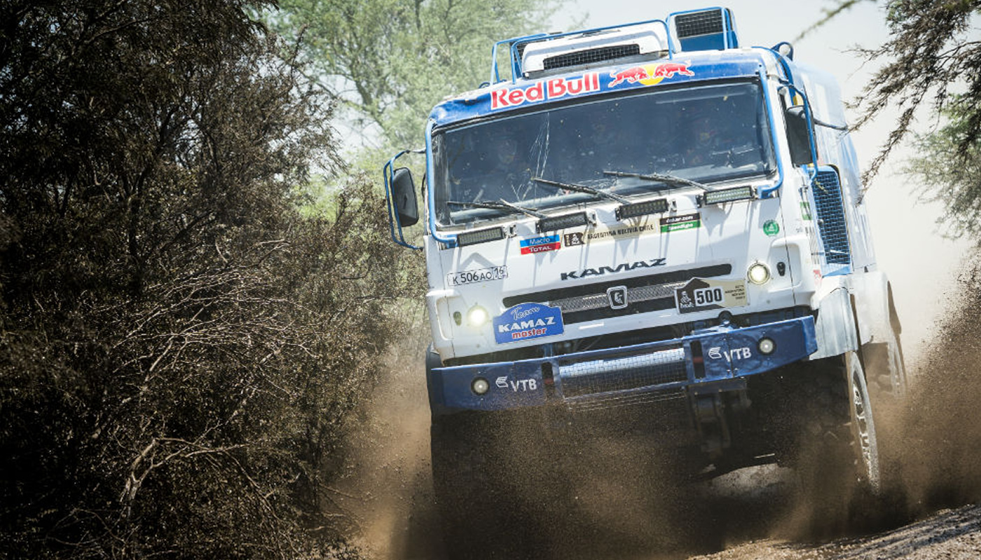Denuncian destrucción de la naturaleza por el Dakar