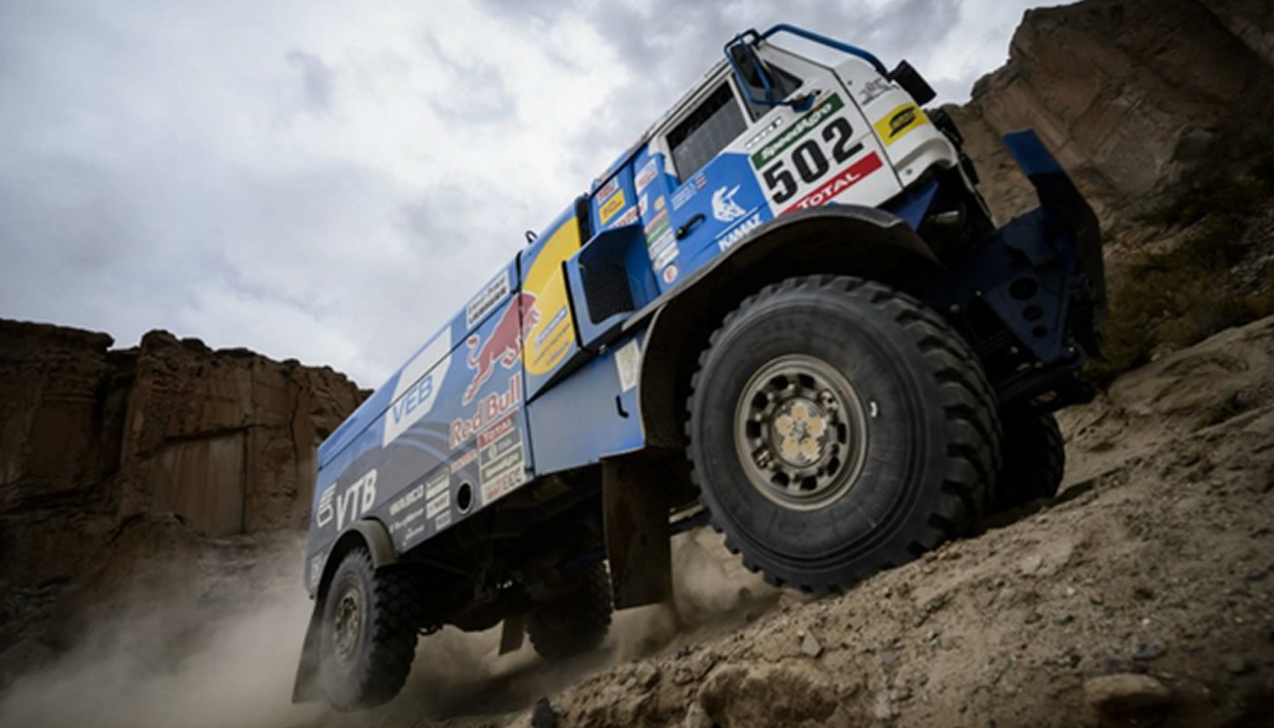 Dakar: Villagra lidera la general de camiones, pero Nikolaev gana la etapa 5