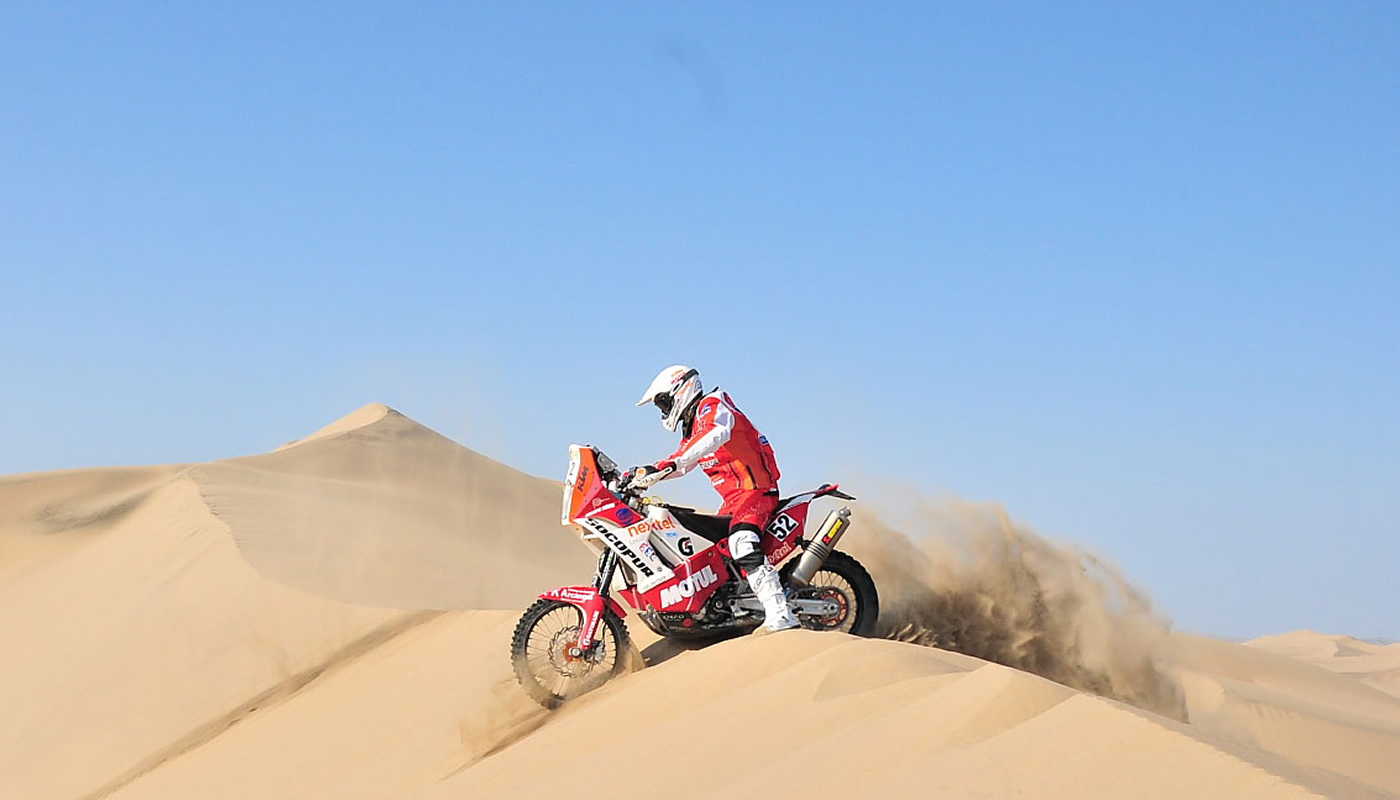 Pilotos peruanos participaron de la largada del Dakar 2016