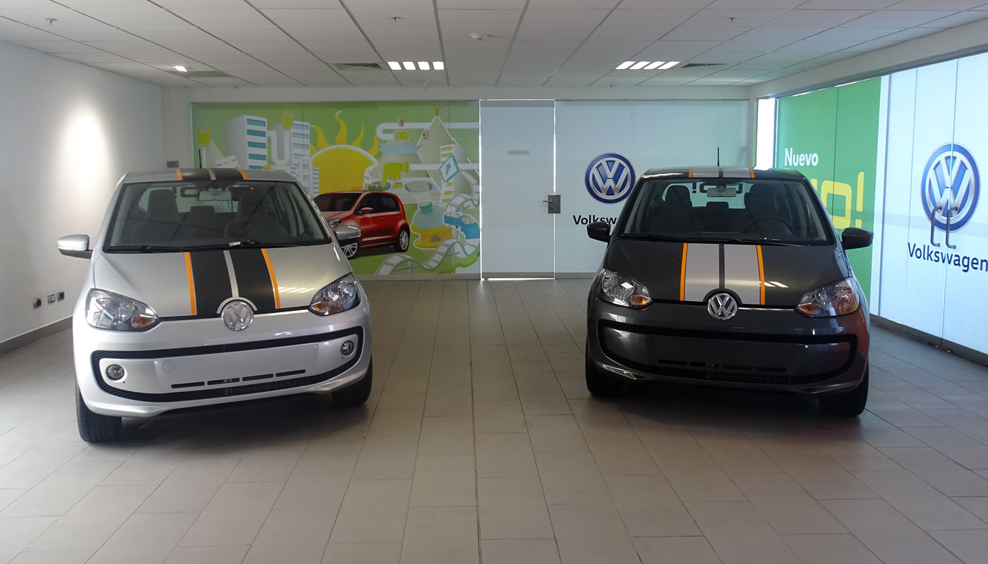 Amsa presenta el nuevo VW UP y a sus riders Alarcón y Thun
