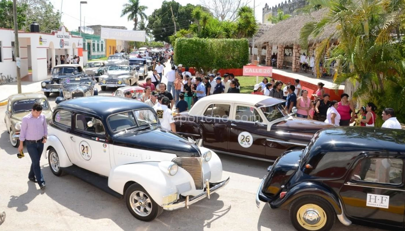 Cien autos clásicos recorrerán la península de Yucatán en el Rally Maya