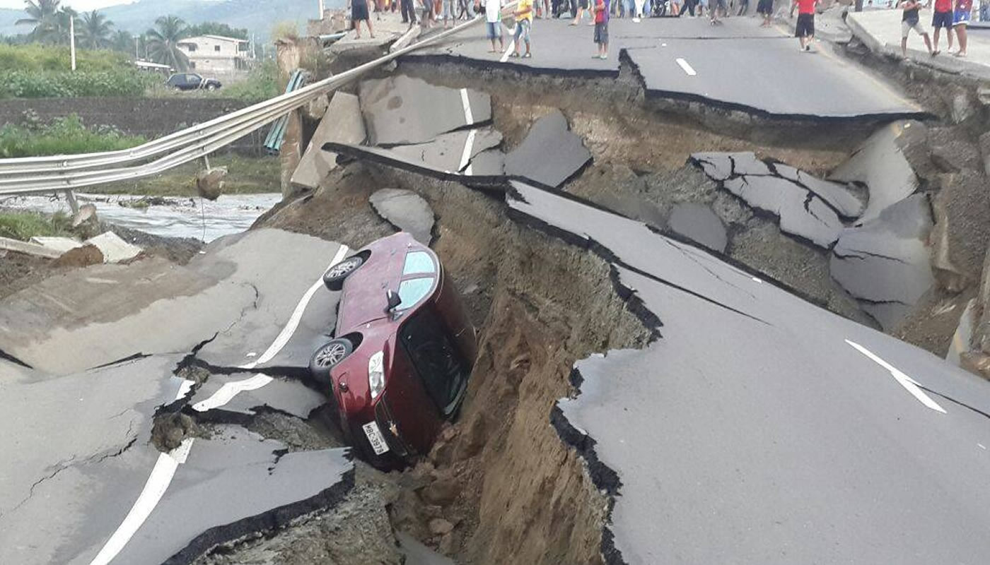 ¿Qué hacer en caso suceda un sismo y estemos en un vehículo?