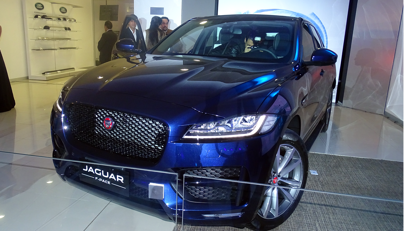 Jaguar lanzó su primer Crossover: Jaguar F-PACE