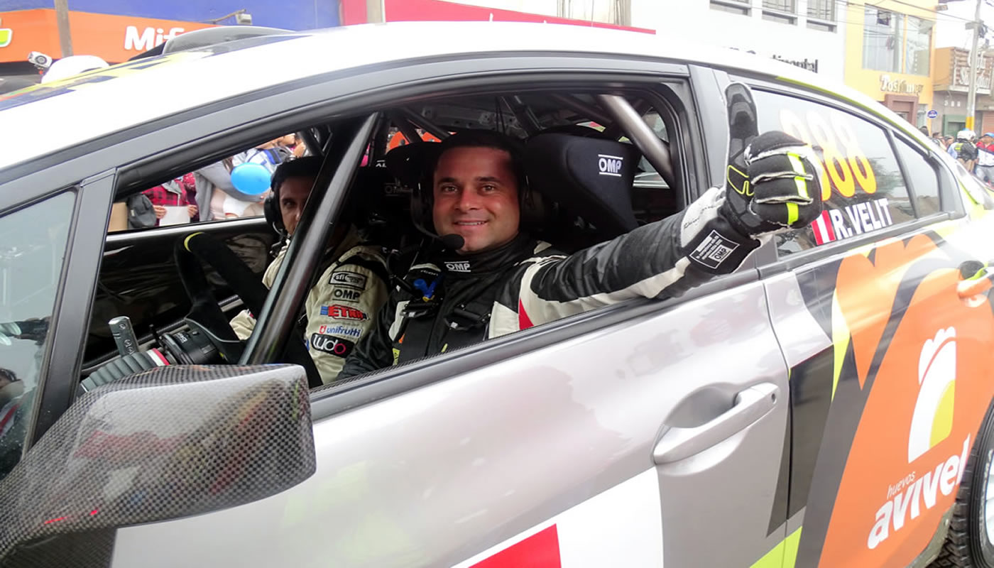 Raúl Velit apunta alto