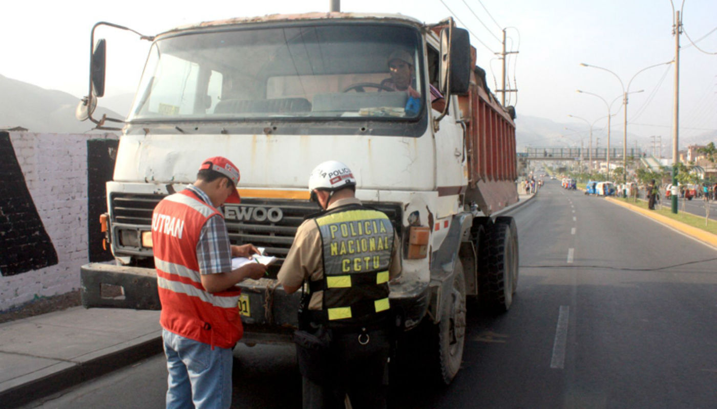¿Quiénes deben fiscalizar el transporte de camiones?