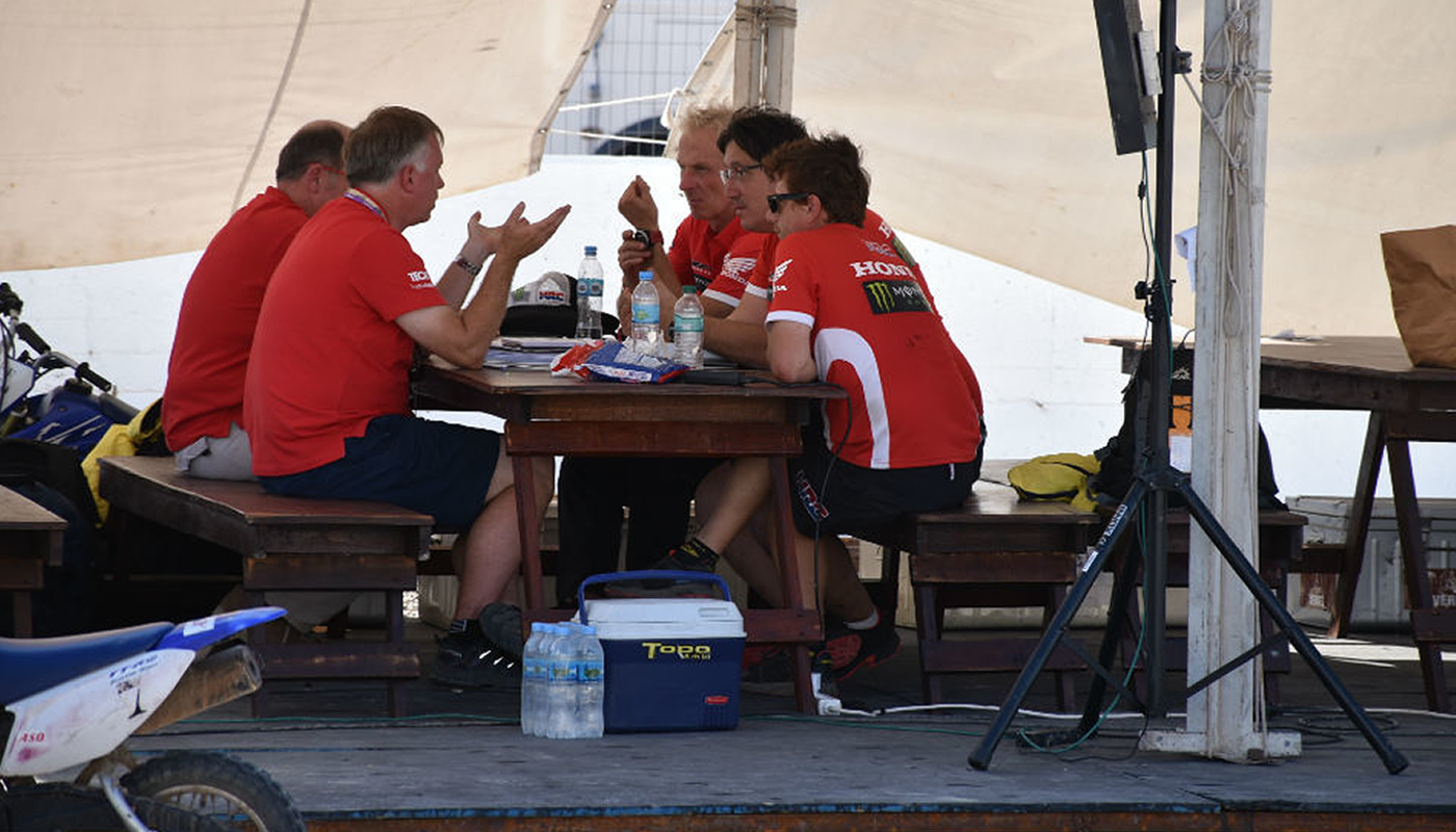 Honda enciende la polémica en el Rally Dakar