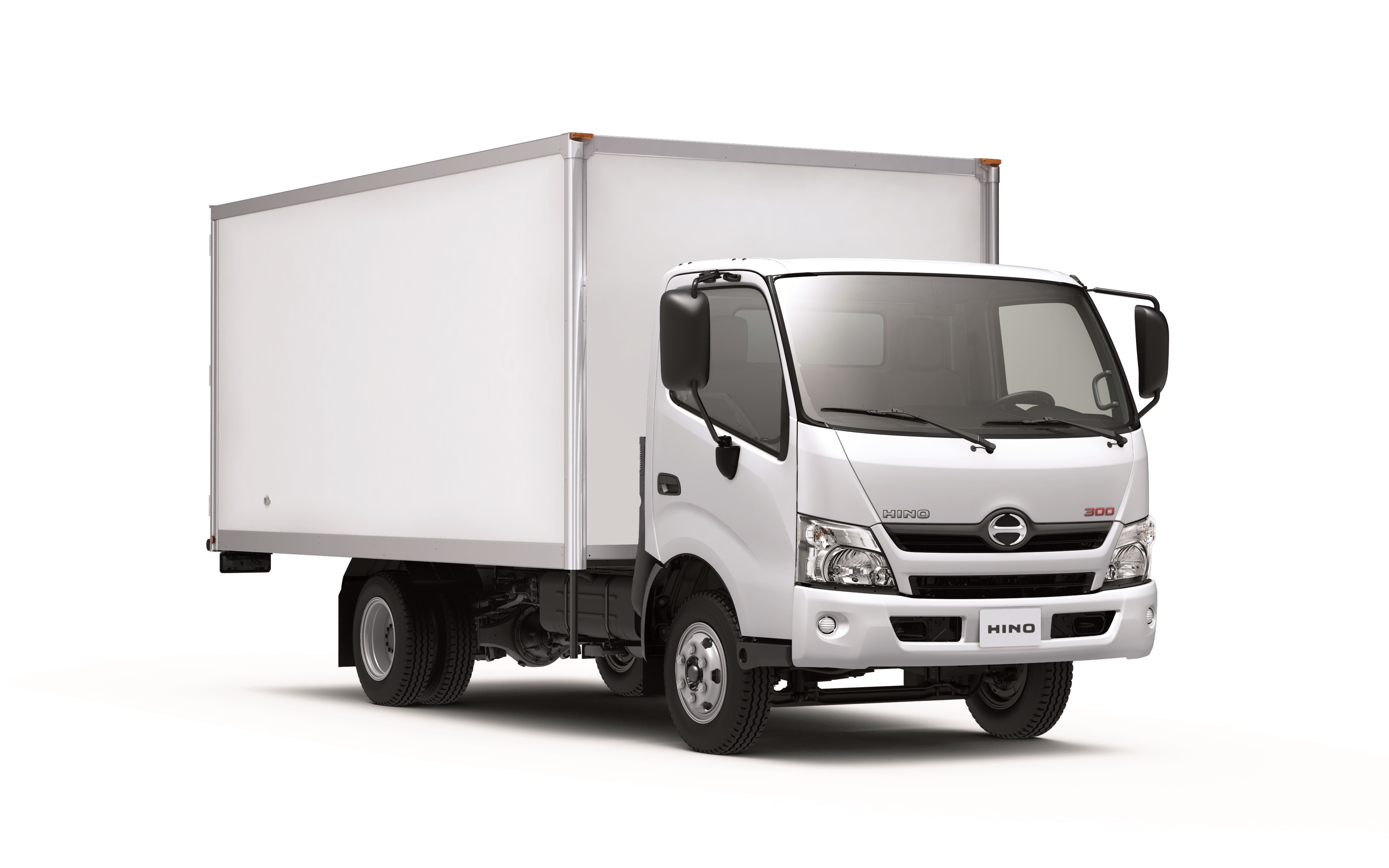 HINO: líder del mercado de camiones y remolcadores