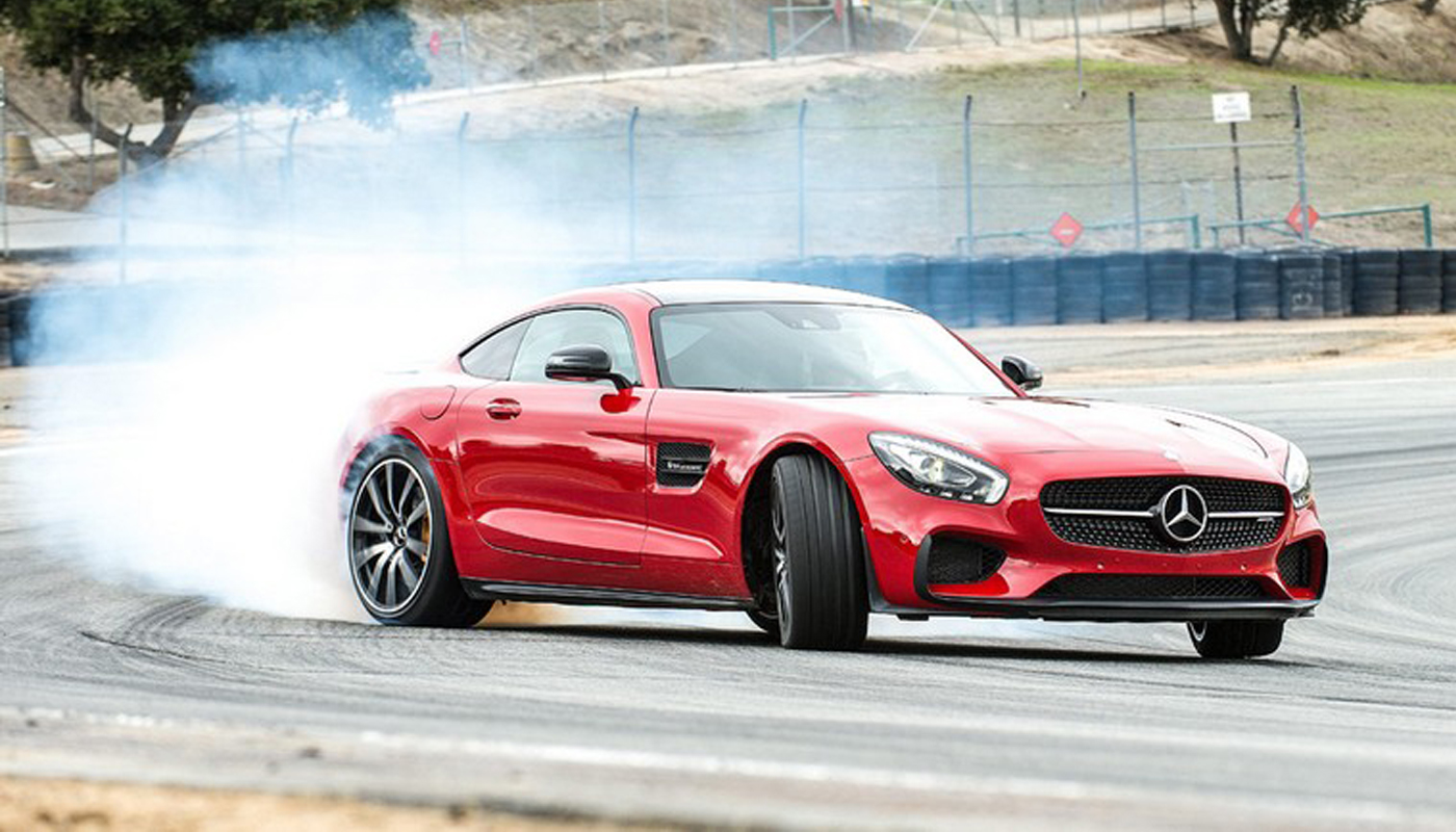 Al momento de querer adquirir un vehículo, algo en que nos fijamos es en la potencia, Normalmente viene indicada con medidas de watt(W), de caballos fuerza(HP), y caballos vapor (CV).