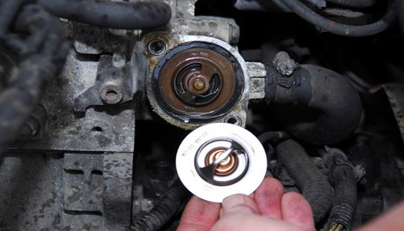 Los más utilizados actualmente son los termostatos de cera. 