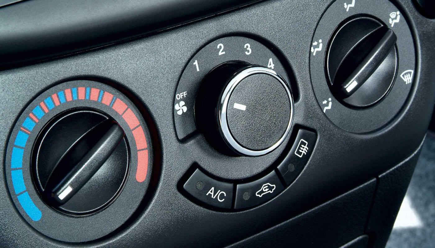 Una forma de darse cuenta si el aire acondicionado está en óptimas condiciones es cuando el vehículo enfría rápidamente.