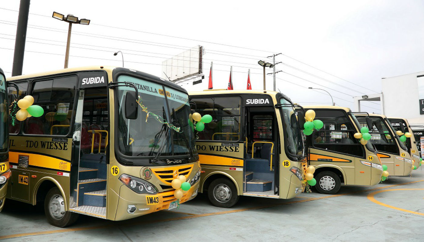 Buses Mercedes Benz son entregados por Divemotor