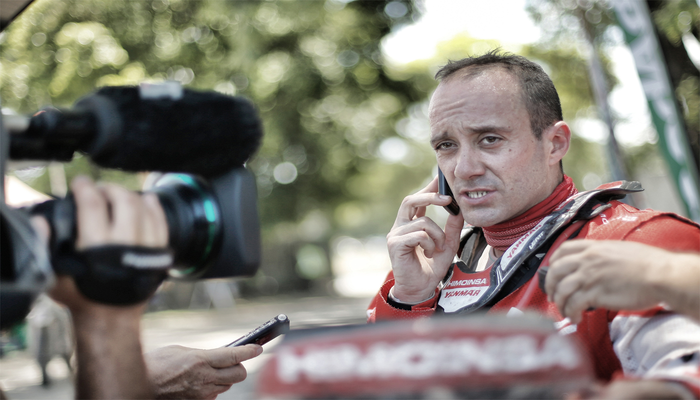 Gerard Farrés inicia un nuevo reto en el Dakar 2019 con un coche SxS