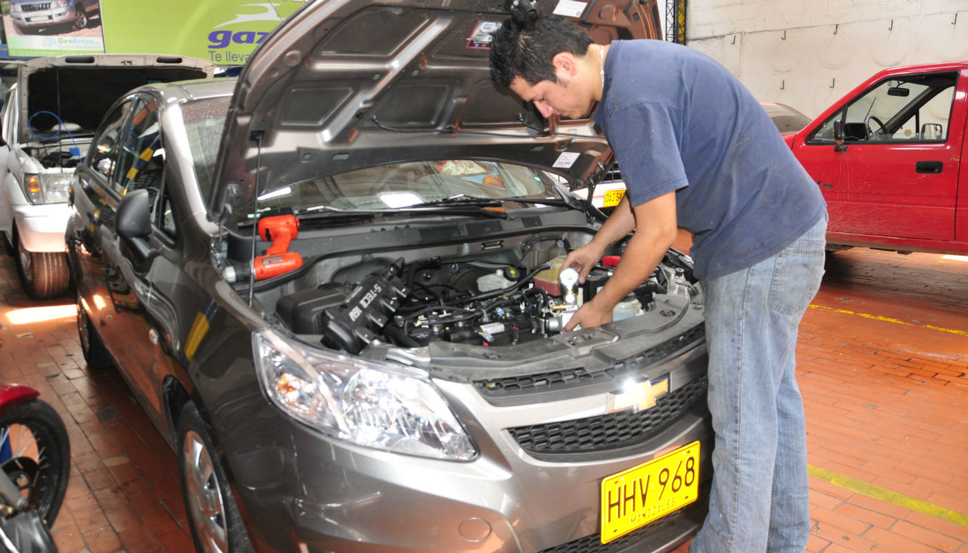 El conductor deberá llevar a un centro especialiazado a su auto.