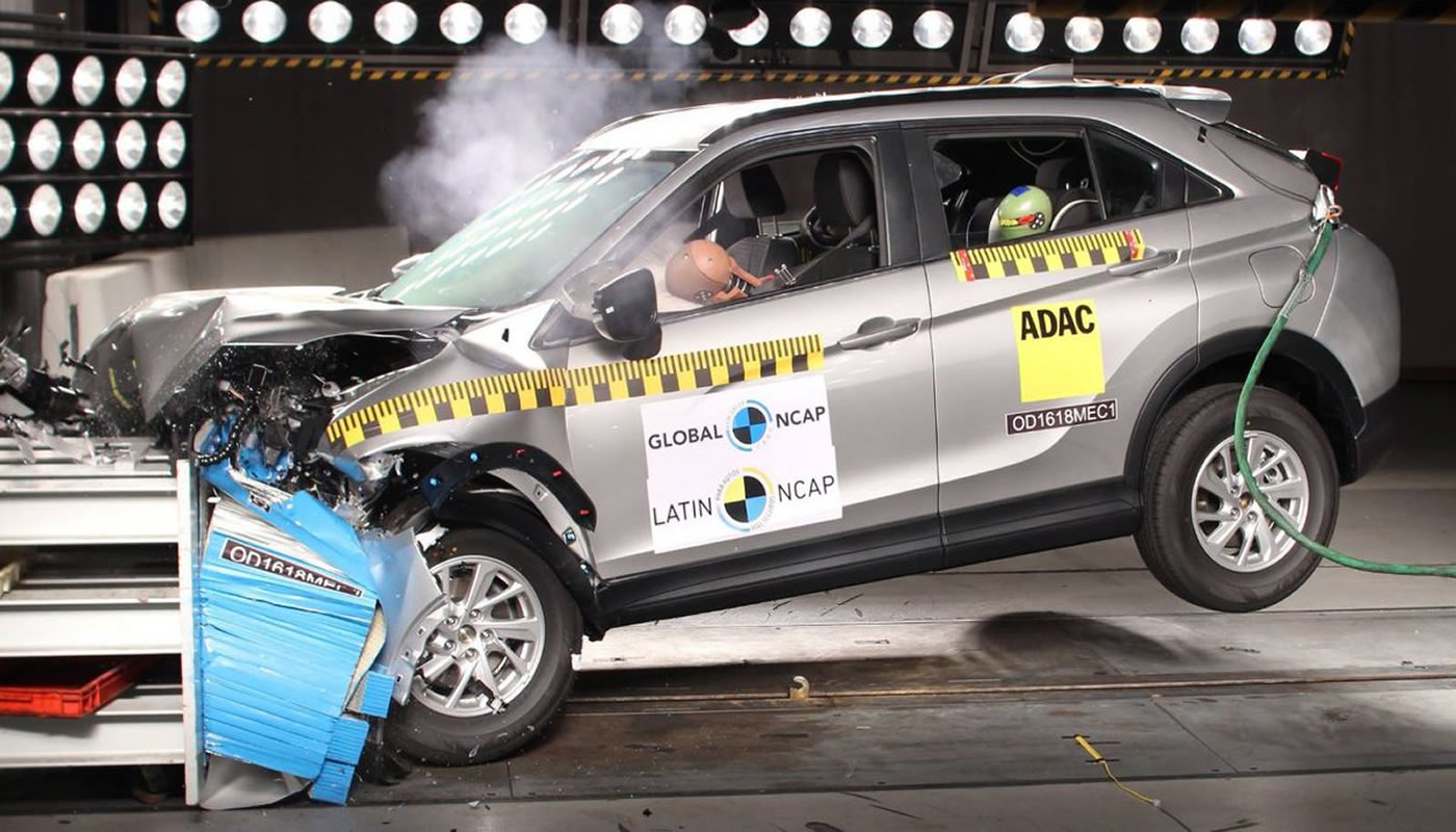 Modelos de Mitsubishi y Renault con resultados dispares en última prueba de Latin NCAP