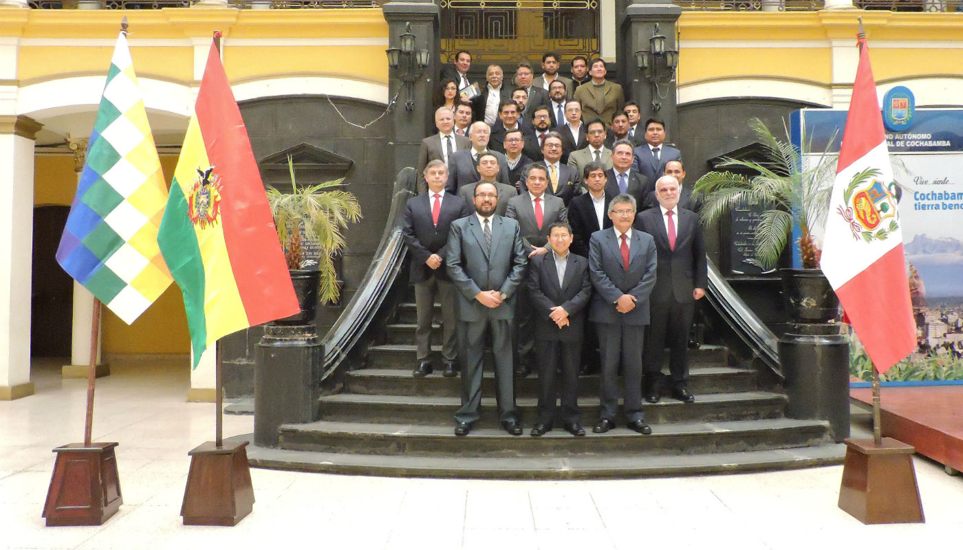 Perú y Bolivia suscriben convenio para facilitar tránsito de carga de exportación