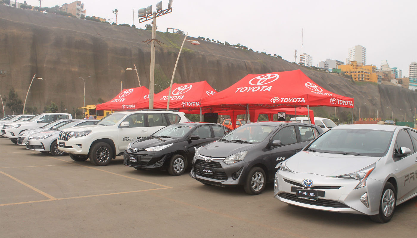 Line up de Toyota fue probado en la Costa Verde