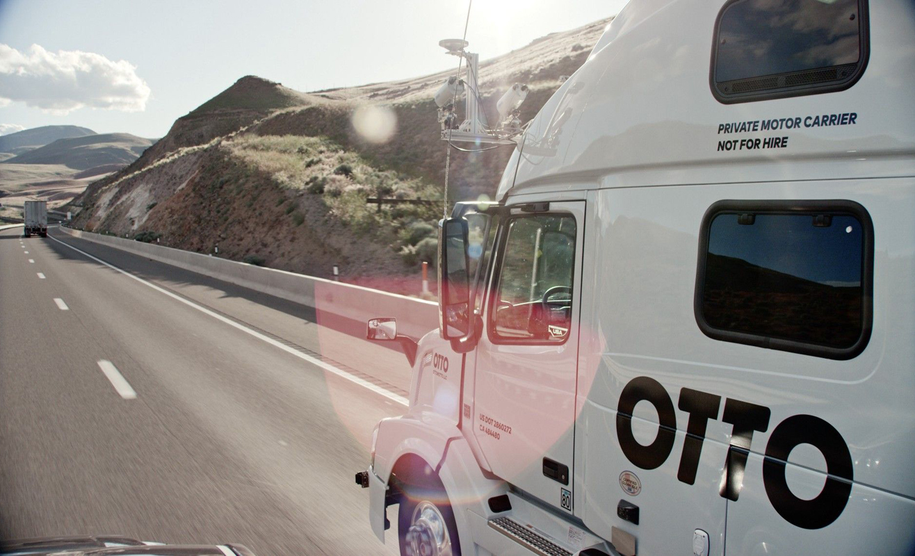 Nuevo servicio de camiones autónomos por Uber y Google