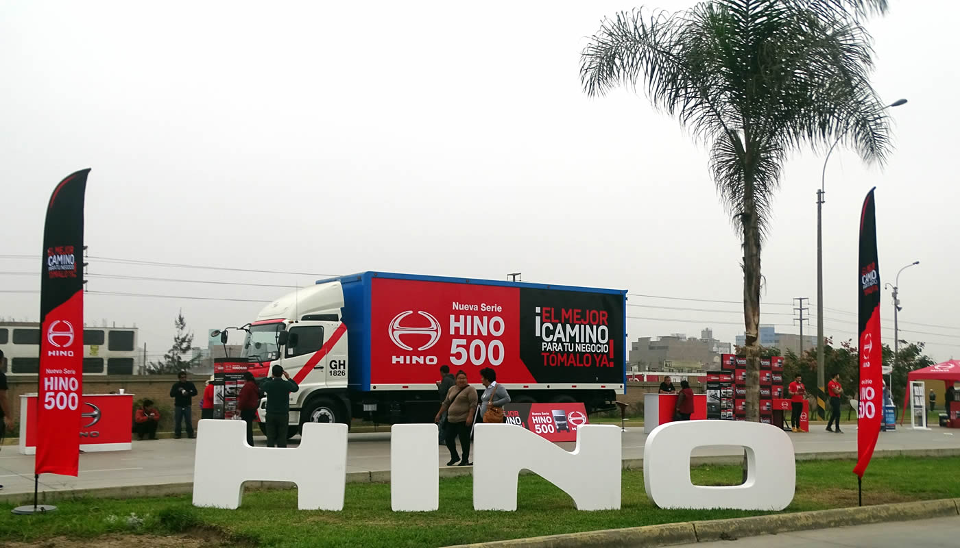 Lanzamiento de la Nueva Serie 500 de camiones Hino