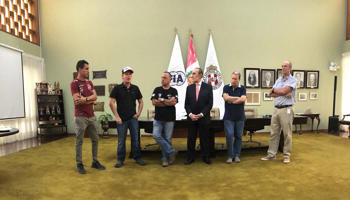 Los pilotos que participarán en el Rally Mobil de Chile