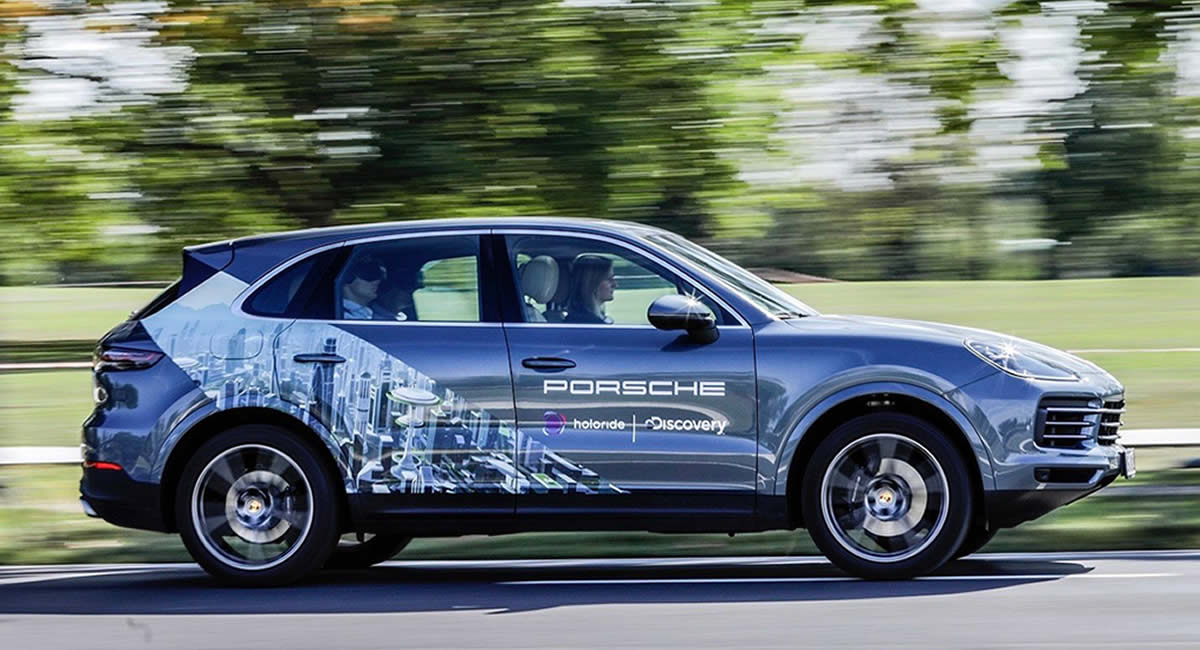 Porsche será la primera marca en presentar realidad virtual de conducción dentro de un vehículo.