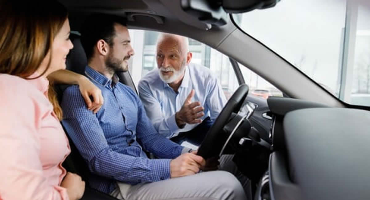 Navidad en cuatro ruedas: la AAP informa que se vendieron 40% más autos en diciembre