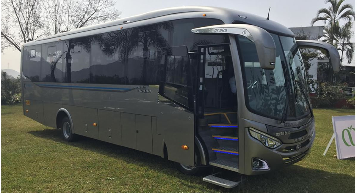 Hino y Apple Bus presentan buses equipados contra el Covid 19