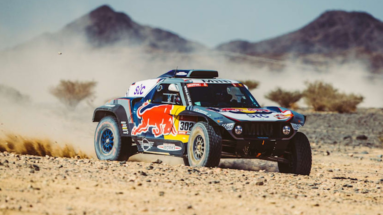 Van 3 etapas en disputa